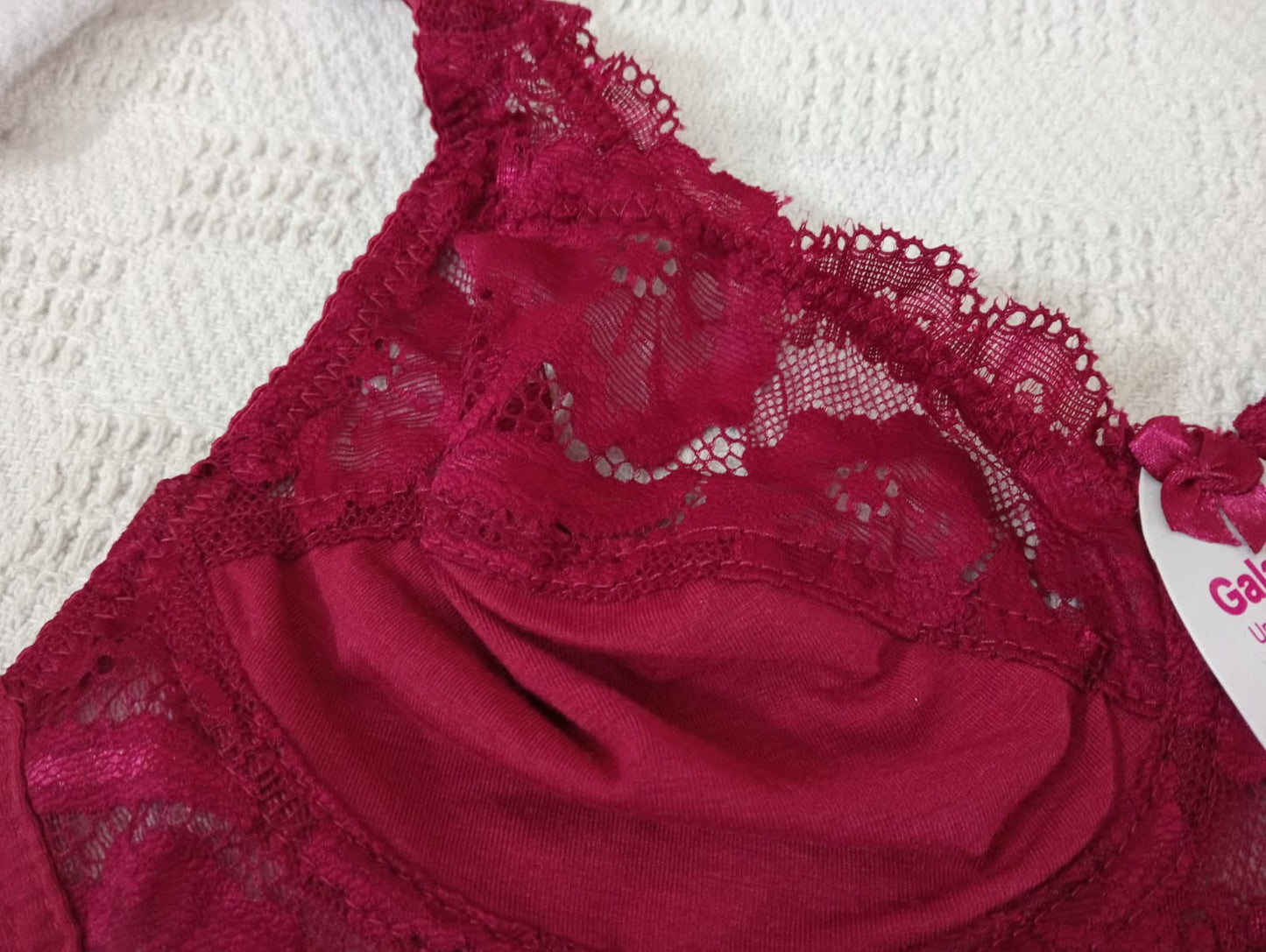 Stylish and elegant ladies bra.