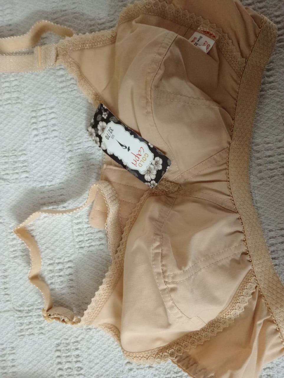 Ladies cotton bra with little embroidery